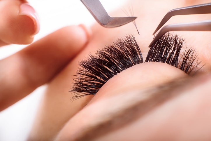 Applying Volume Eyelash Extensions