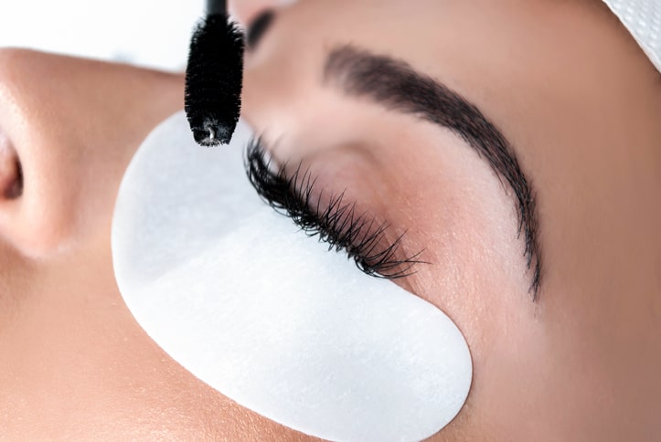 Use this eyelash extension product guide