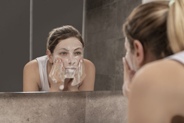 Wash face before bed Wash face before bed