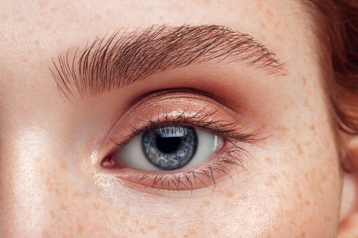 Woman with Brow Lamination